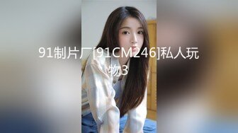 大奶子小妹浴室洗澡还不忘自拍