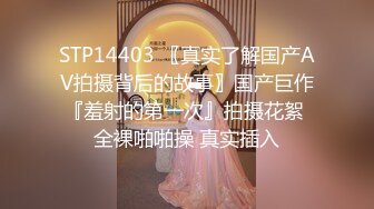 约了个风韵阿姨到卧室足交，这美腿美脚穿上丝袜还真像个美女 滑滑的质感弄得龟头舒服爽射！